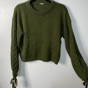 Charlotte Ruse cropped sweater size medium